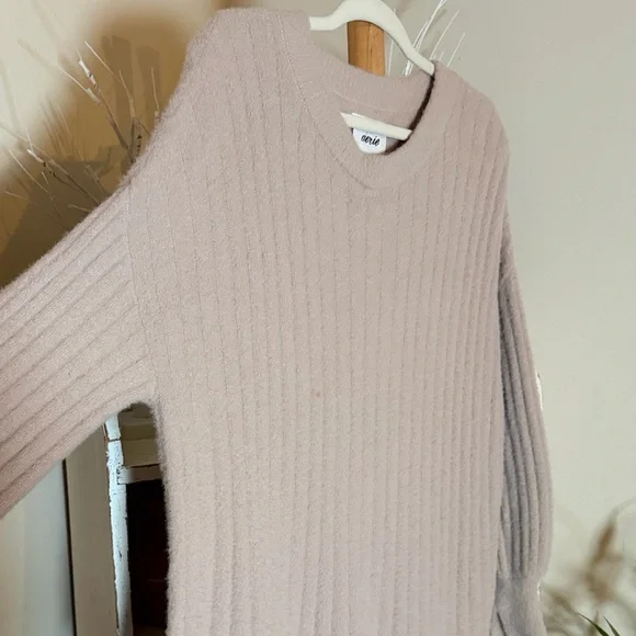 Aerie M Beige Crewneck Boxy Soft Sweater.Ribbed cuffs/hem/neck.Oversized. EUC - Picture 4 of 7
